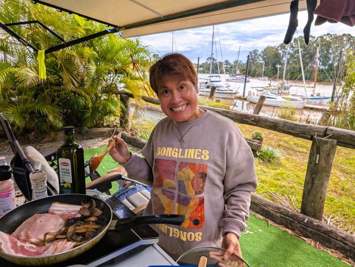 Sunday Breakfast beside the Mary River, War Memorial Maryborough Queensland